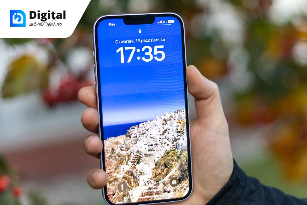 iphone lover 1 നിങ്ങൾ ഐഫോൺ ഇഷ്ടപ്പെടുന്ന/ഒട്ടും ഇഷ്ടപ്പെടാത്ത ഒരാളാണോ? എന്തുകൊണ്ട്?